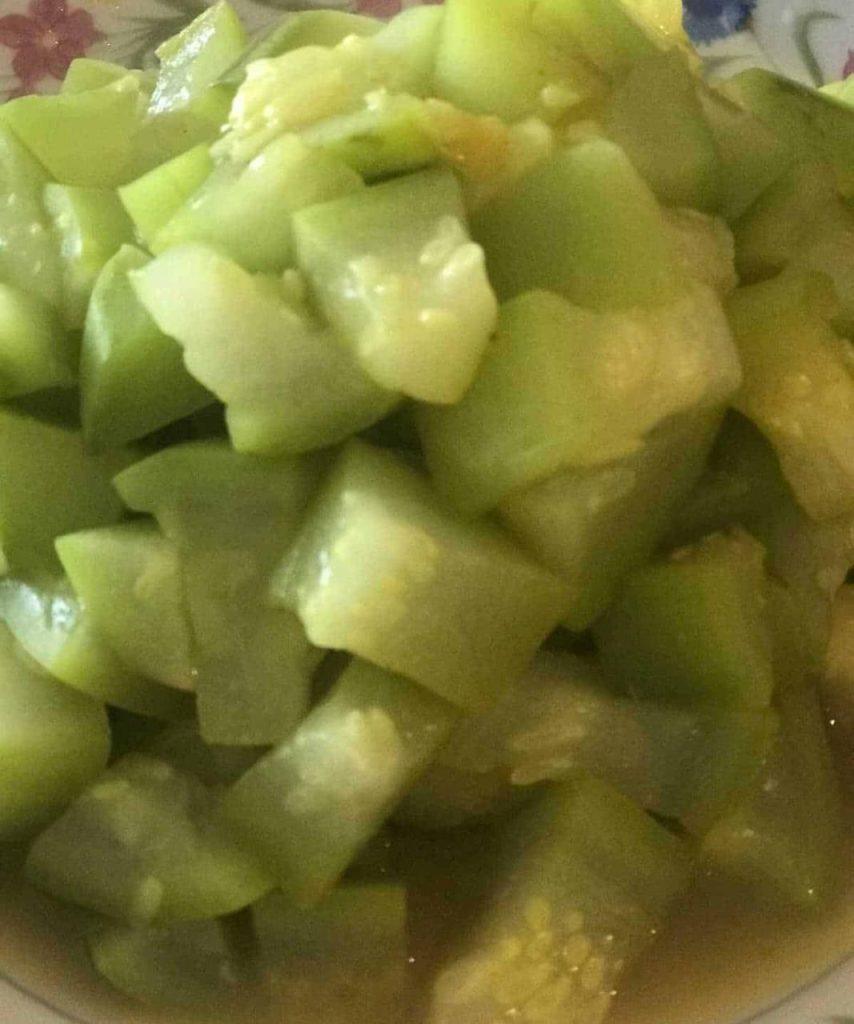 chopped kaddu