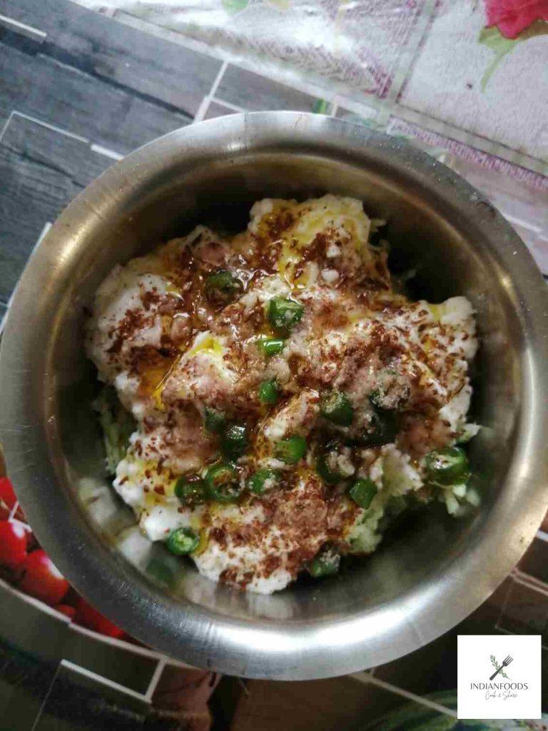 cucumber-yogurt mixture
